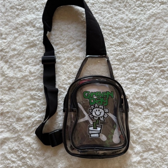 New Green Day 2025 Official VIP Merch Set – Clear Crossbody Bag, Bandana & Socks - Picture 3 of 9